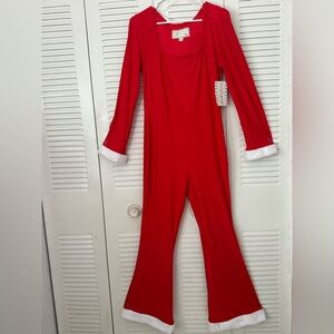 🆕Derek Heart Christmas Jumpsuit With Hat